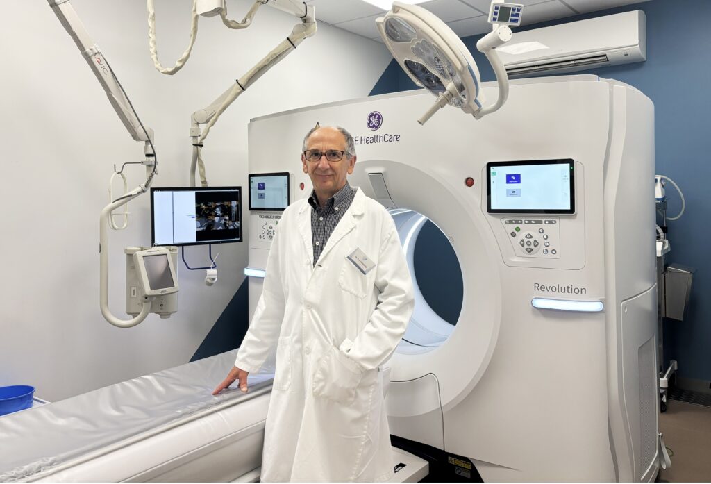 Foto Medico con TAC Revolution™ Vibe